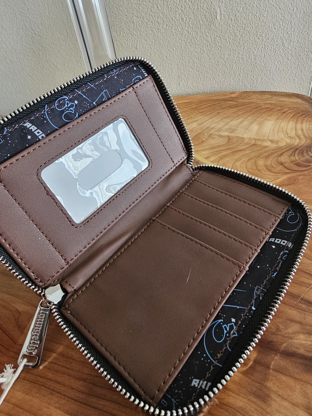 Loungefly Star Wars Chewbacca Plush Zip Wallet - Brown - Picture 5 of 6